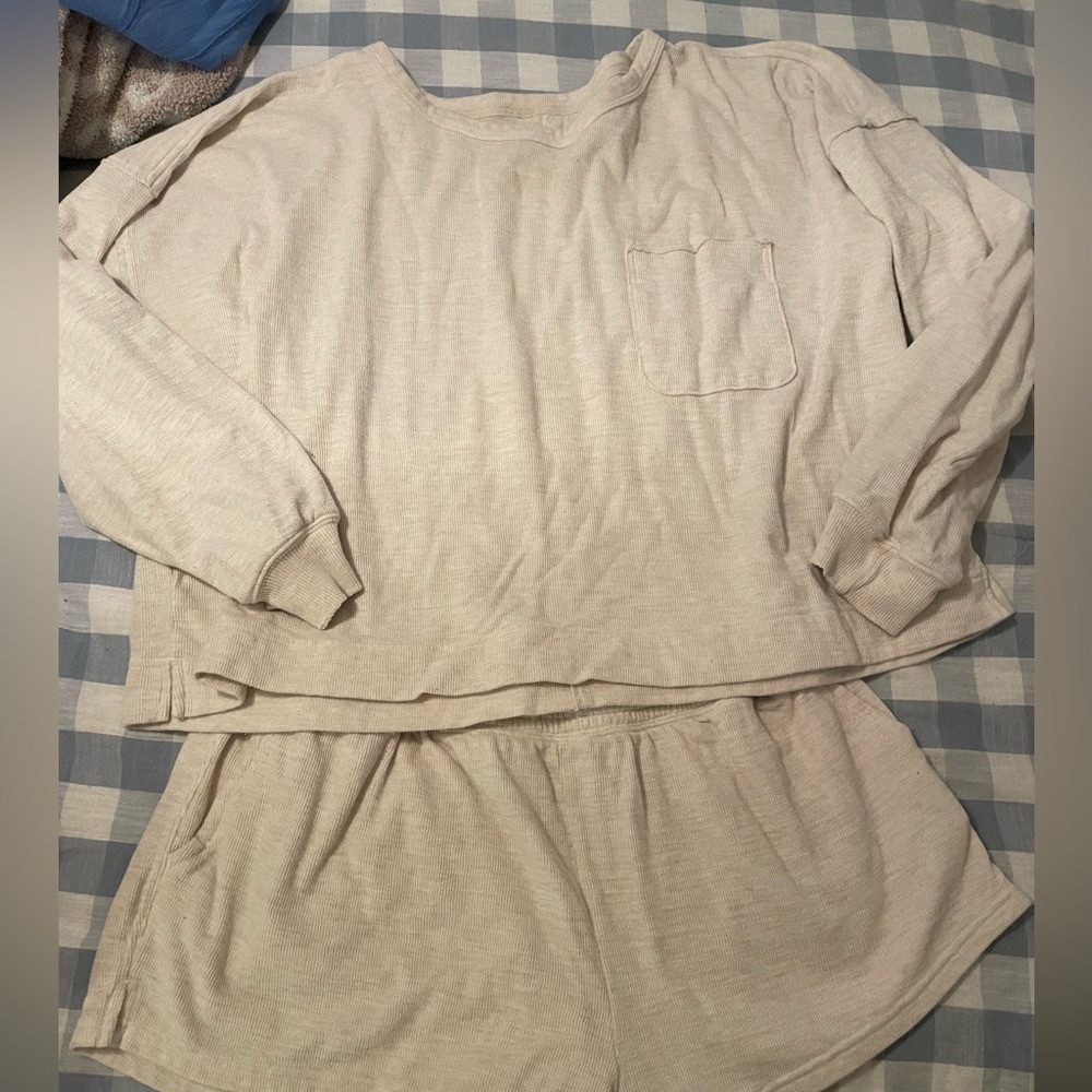 Matching lounge set from Aerie